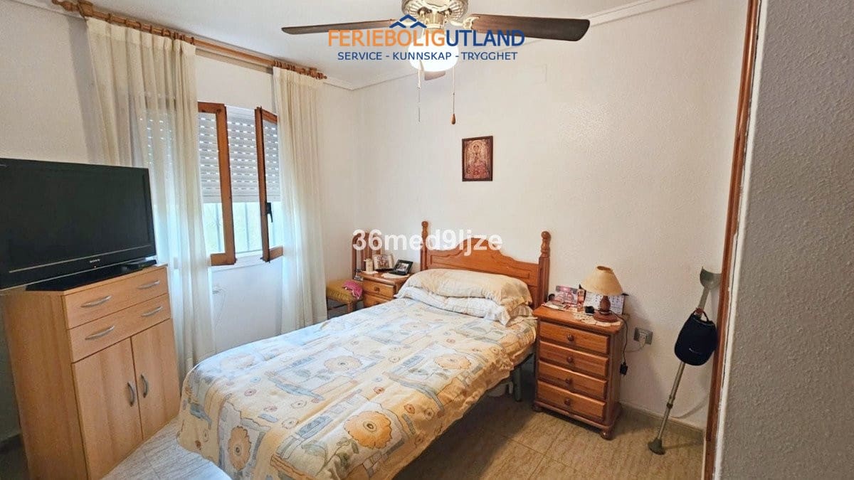 3 slaapkamer Villa te koop in Los Alcazares met zwembad garage - € 477.000 (Ref: 10033167)