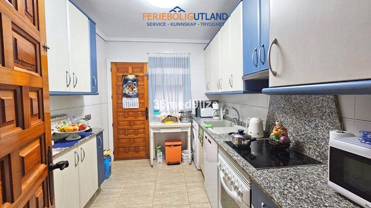3 slaapkamer Villa te koop in Los Alcazares met zwembad garage - € 477.000 (Ref: 10033167)