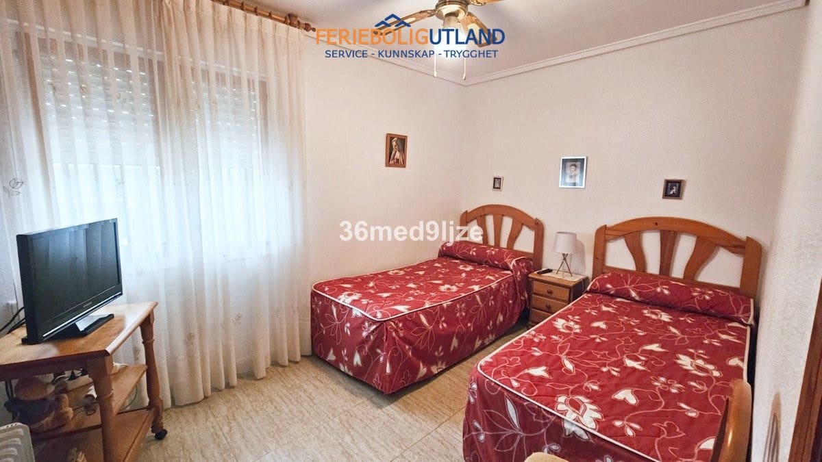 3 slaapkamer Villa te koop in Los Alcazares met zwembad garage - € 477.000 (Ref: 10033167)