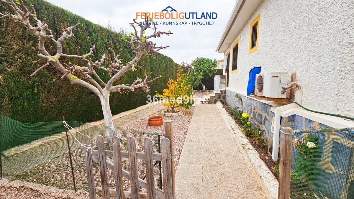 3 slaapkamer Villa te koop in Los Alcazares met zwembad garage - € 477.000 (Ref: 10033167)