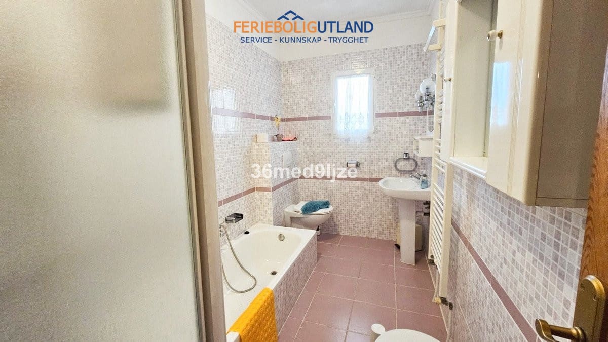 8 sovrum Villa till salu i Los Narejos med pool garage - 399 000 € (Ref: 10033168)