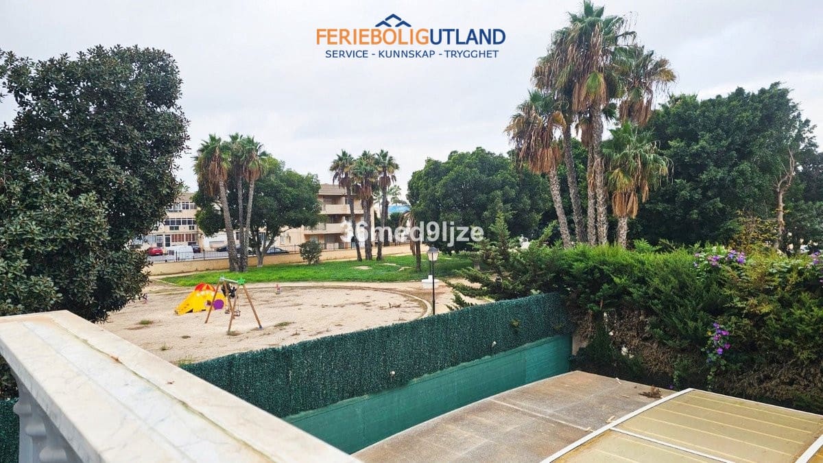 8 sovrum Villa till salu i Los Narejos med pool garage - 399 000 € (Ref: 10033168)