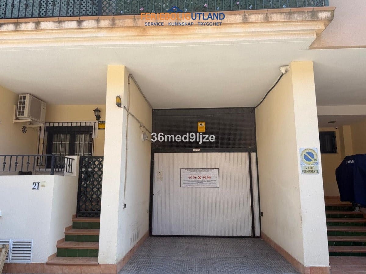 3 sypialnia Dom na sprzedaż w Los Alcazares z garażem - 215 000 € (Ref: 10033170)