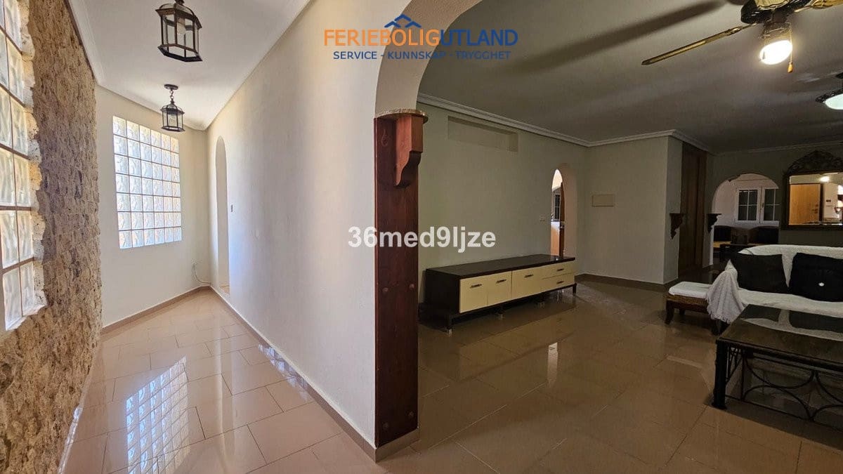 6 Zimmer Villa zu verkaufen in Los Narejos mit Pool Garage - 599.000 € (Ref: 10033171)