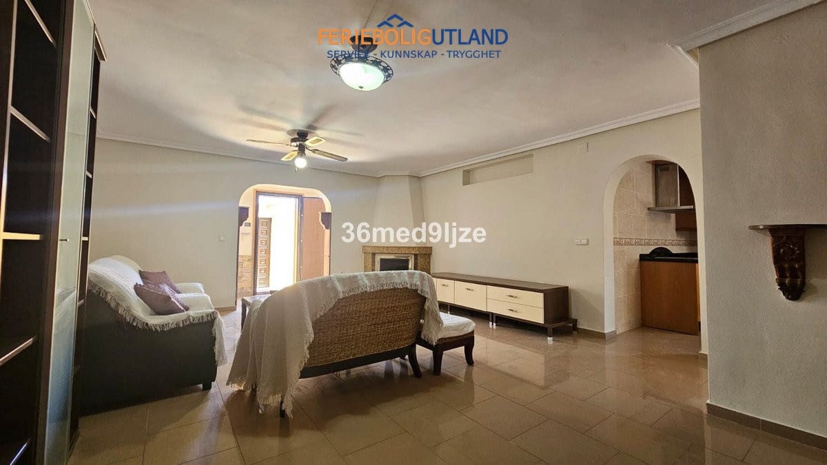 6 Zimmer Villa zu verkaufen in Los Narejos mit Pool Garage - 599.000 € (Ref: 10033171)