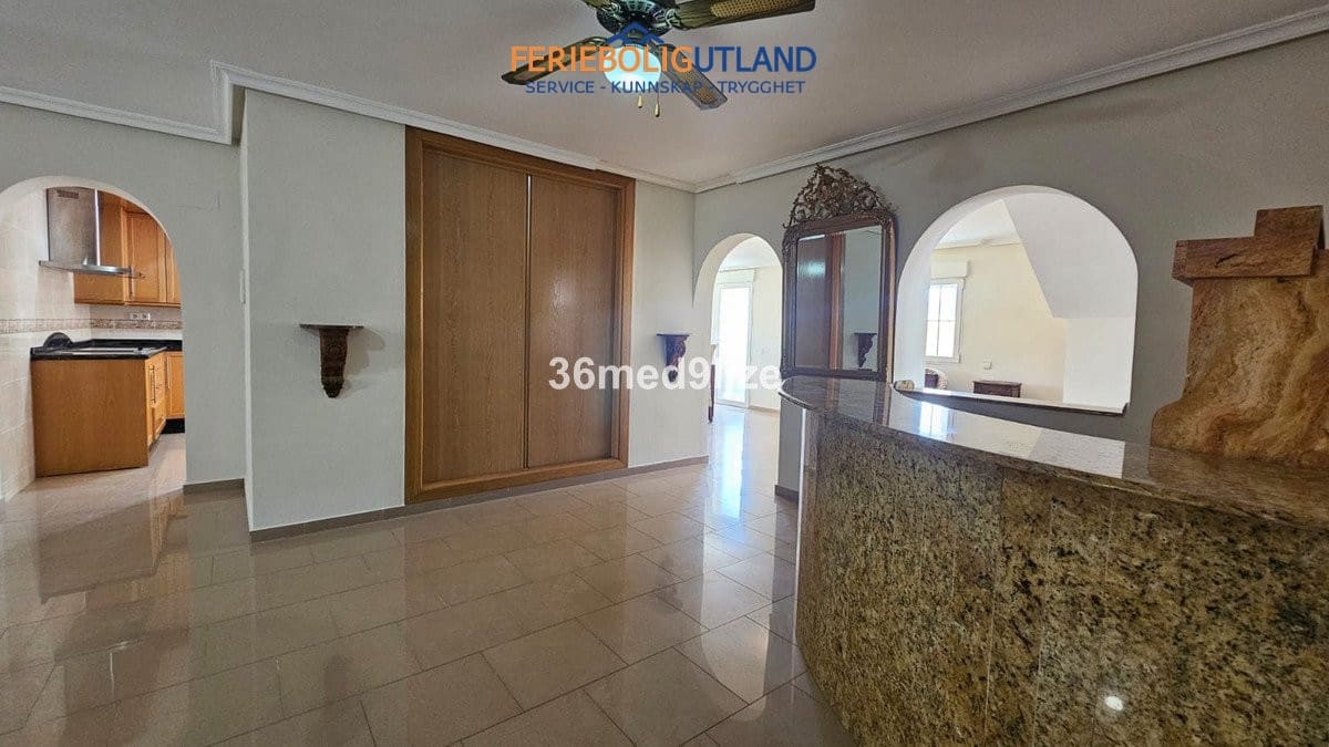 6 Zimmer Villa zu verkaufen in Los Narejos mit Pool Garage - 599.000 € (Ref: 10033171)