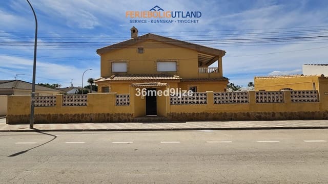 6 Zimmer Villa zu verkaufen in Los Narejos, Los Alcázares mit Pool Garage - 599.000 € (Ref: 10033171)