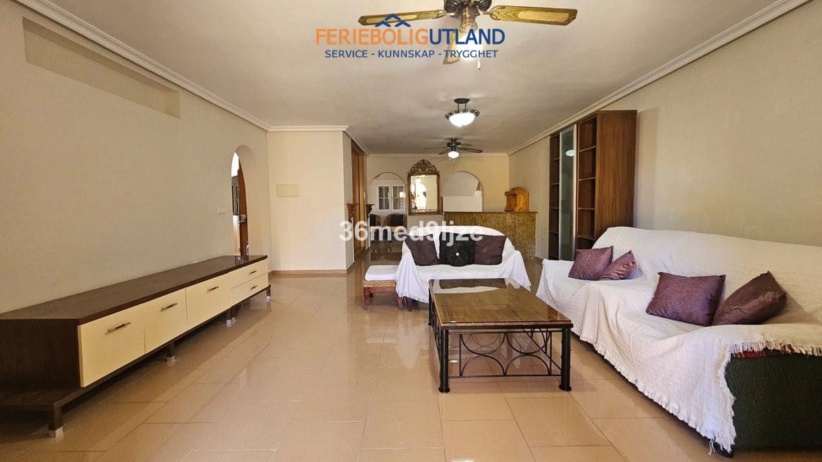6 Zimmer Villa zu verkaufen in Los Narejos mit Pool Garage - 599.000 € (Ref: 10033171)