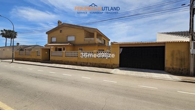 6 Zimmer Villa zu verkaufen in Los Narejos, Los Alcázares mit Pool Garage - 599.000 € (Ref: 10033171)