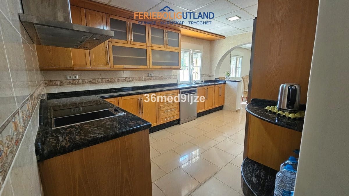 6 Zimmer Villa zu verkaufen in Los Narejos mit Pool Garage - 599.000 € (Ref: 10033171)