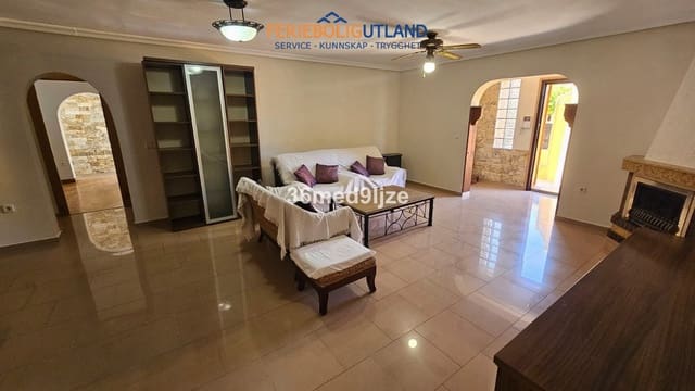 6 Zimmer Villa zu verkaufen in Los Narejos, Los Alcázares mit Pool Garage - 599.000 € (Ref: 10033171)