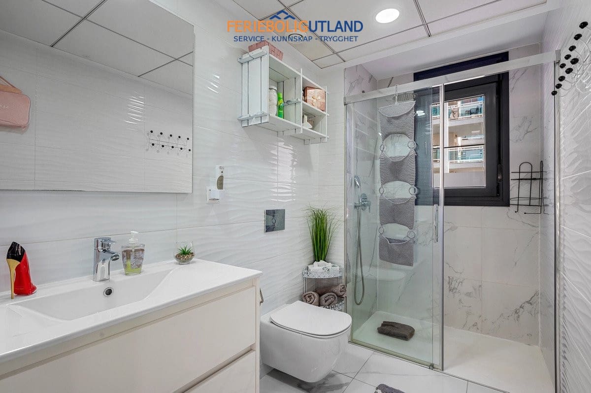 3 bedroom Apartment for sale in Guardamar del Segura with pool garage - € 379,000 (Ref: 10034322)