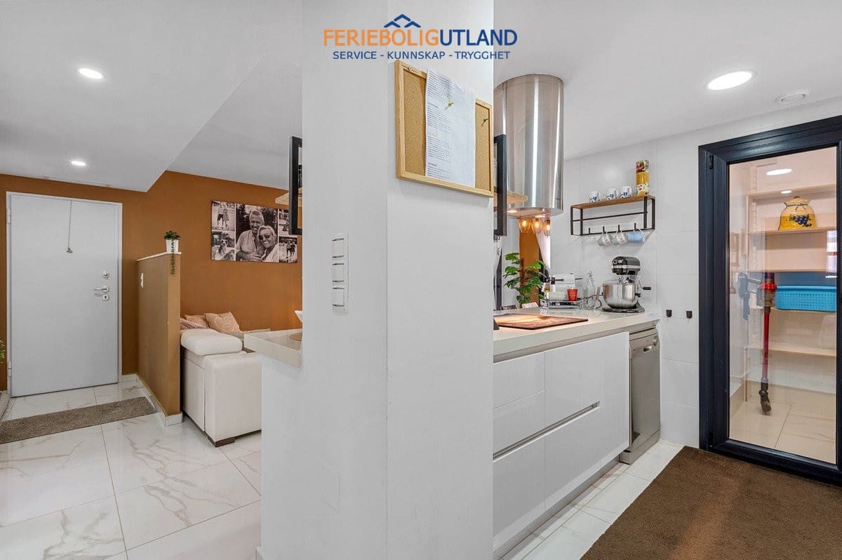 3 bedroom Apartment for sale in Guardamar del Segura with pool garage - € 379,000 (Ref: 10034322)