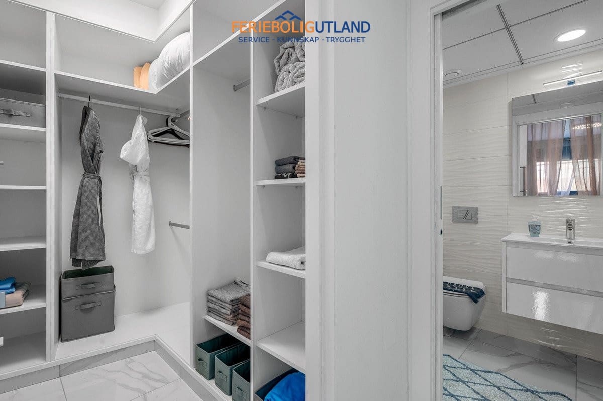 3 bedroom Apartment for sale in Guardamar del Segura with pool garage - € 379,000 (Ref: 10034322)