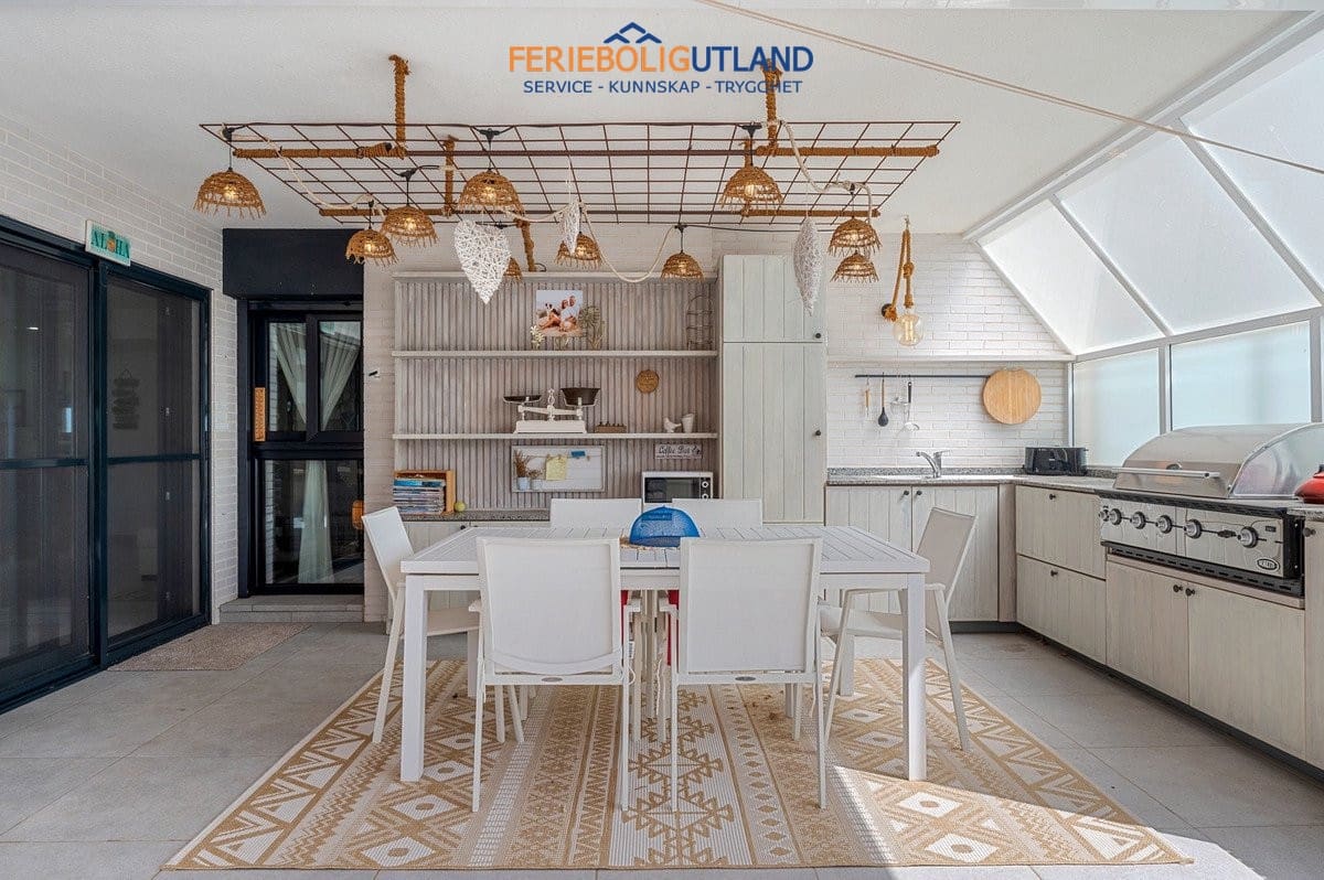 3 bedroom Apartment for sale in Guardamar del Segura with pool garage - € 379,000 (Ref: 10034322)