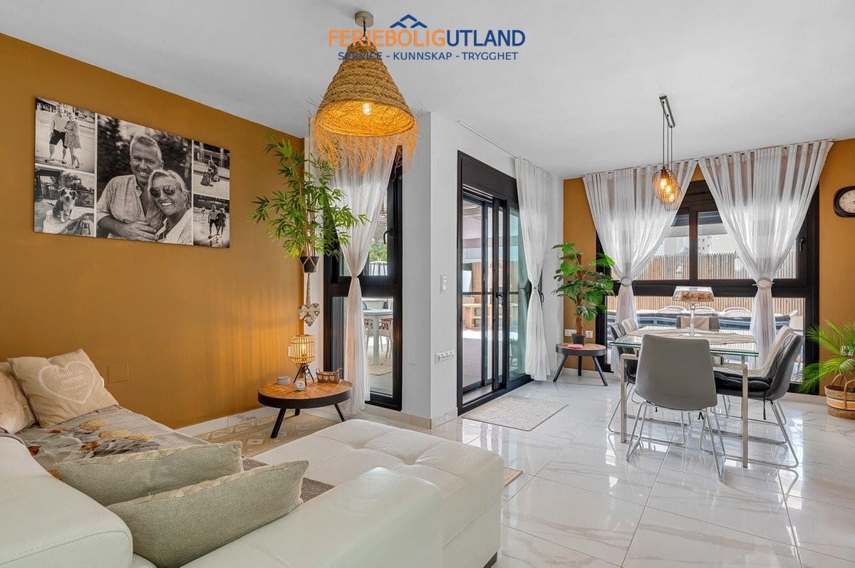 3 bedroom Apartment for sale in Guardamar del Segura with pool garage - € 379,000 (Ref: 10034322)