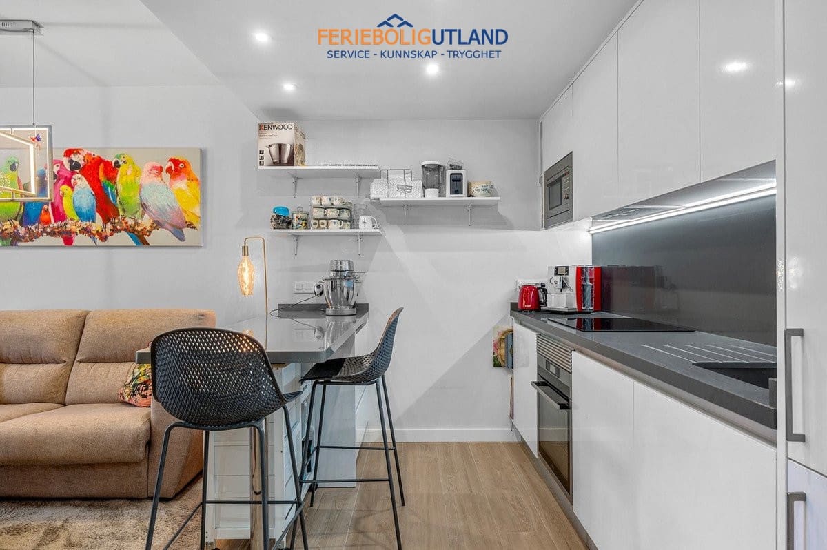 2 soverom Leilighet til salgs i Villamartin med svømmebasseng garasje - € 254 900 (Ref: 10034323)