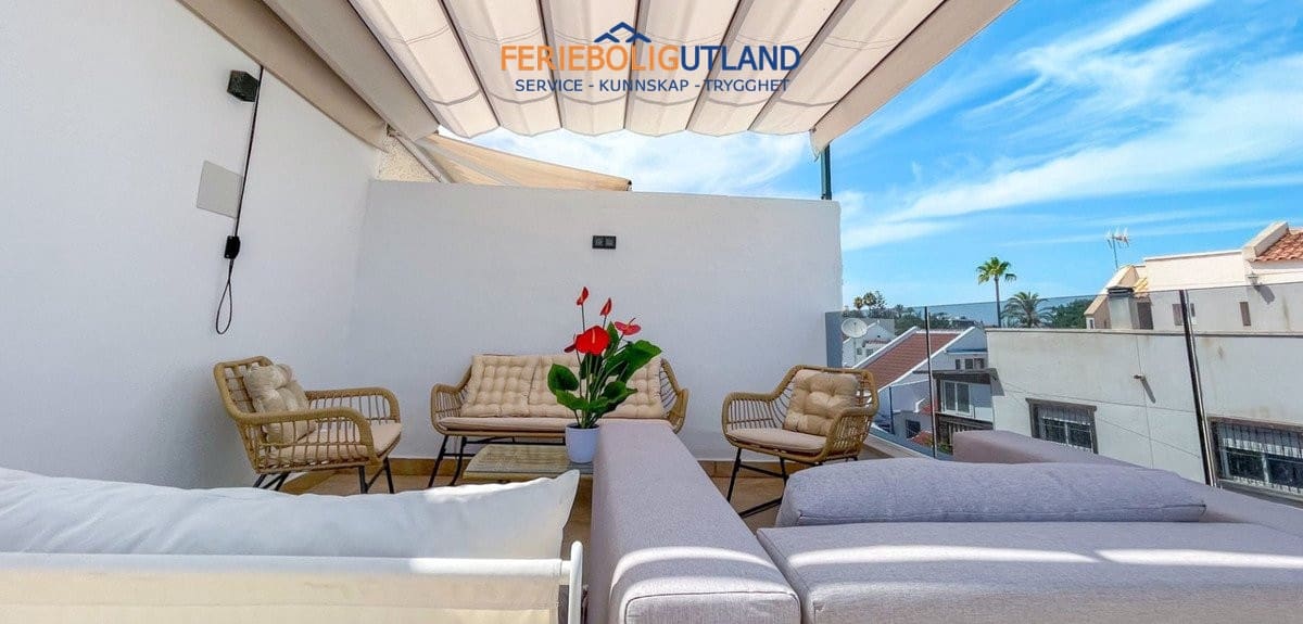 3 bedroom Townhouse for sale in Torrevieja with pool - € 539,000 (Ref: 10034324)