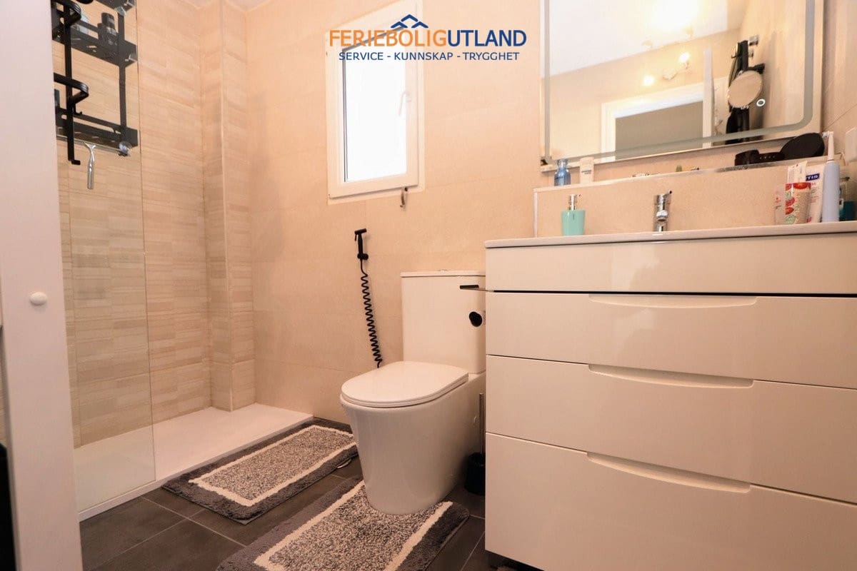 3 chambre Villa/Maison à vendre à Villamartin avec piscine garage - 349 990 € (Ref: 10034398)