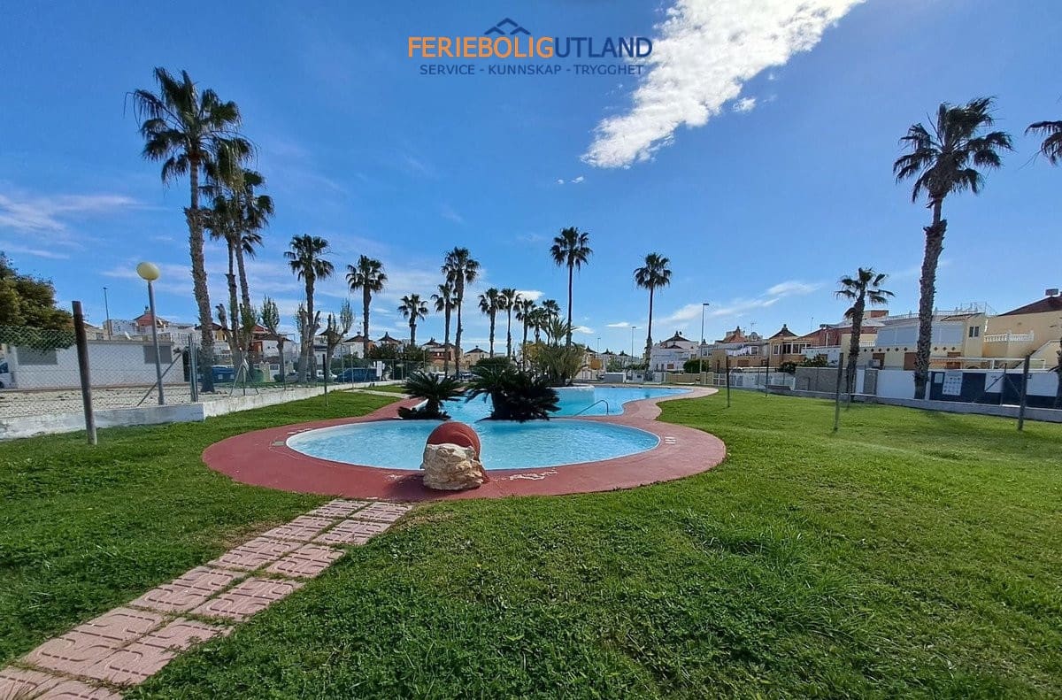 2 sovrum Hus till salu i Los Altos med pool garage - 177 450 € (Ref: 10034399)