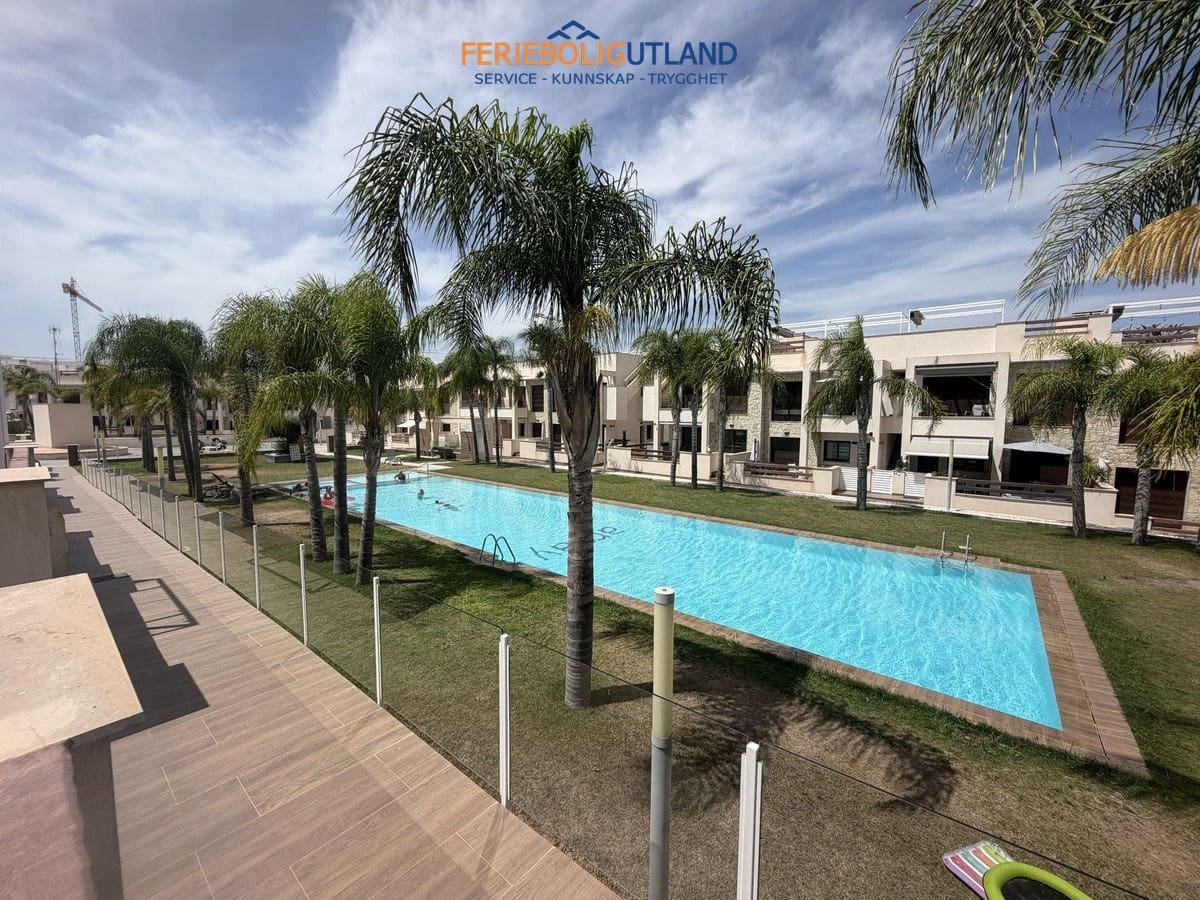 2 bedroom Apartment for sale in Los Balcones with pool garage - € 299,900 (Ref: 10034508)