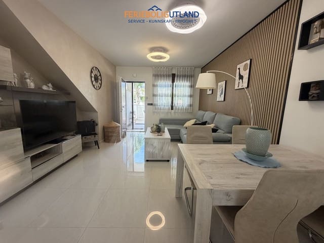 2 bedroom Apartment for sale in Los Balcones with pool garage - € 299,900 (Ref: 10034508)