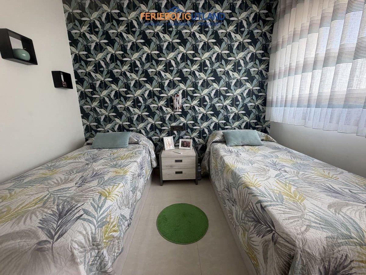 2 bedroom Apartment for sale in Los Balcones with pool garage - € 299,900 (Ref: 10034508)