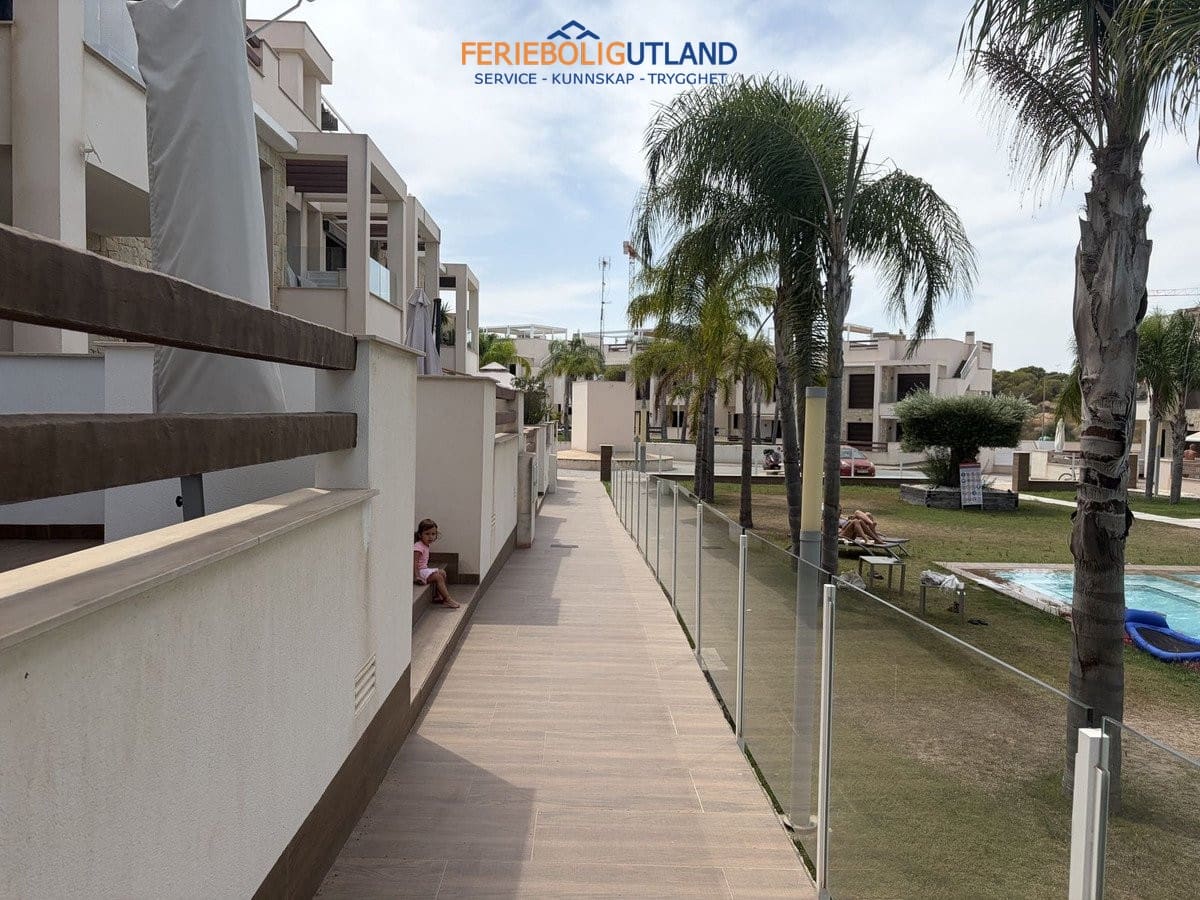 2 bedroom Apartment for sale in Los Balcones with pool garage - € 299,900 (Ref: 10034508)