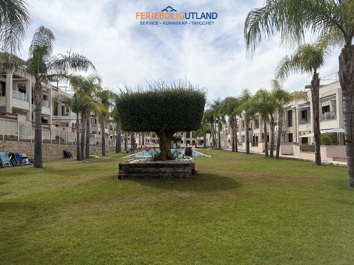 2 bedroom Apartment for sale in Los Balcones with pool garage - € 299,900 (Ref: 10034508)