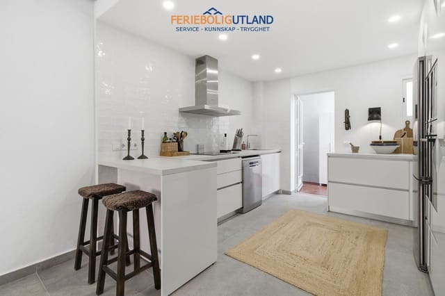2 chambre Appartement à vendre à Punta Prima, Orihuela avec piscine garage - 198 000 € (Ref: 10034510)