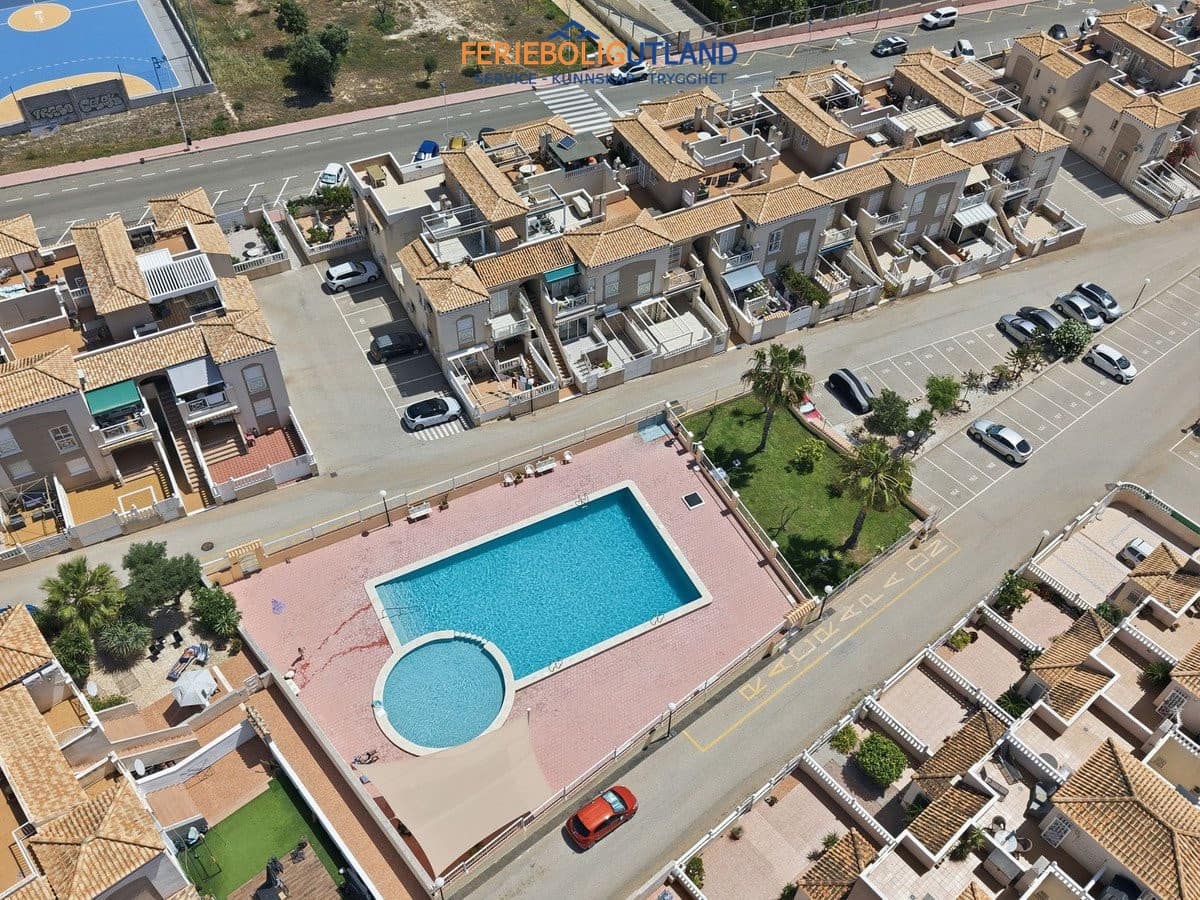 2 quarto Apartamento para venda em Torrevieja com piscina garagem - 195 000 € (Ref: 10034511)