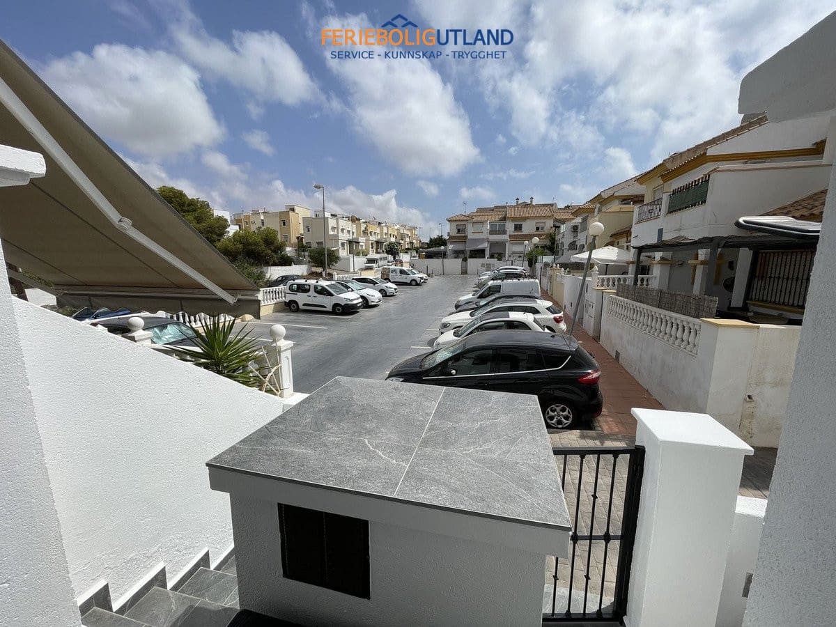 3 slaapkamer Huis te koop in La Florida met zwembad garage - € 234.900 (Ref: 10034517)