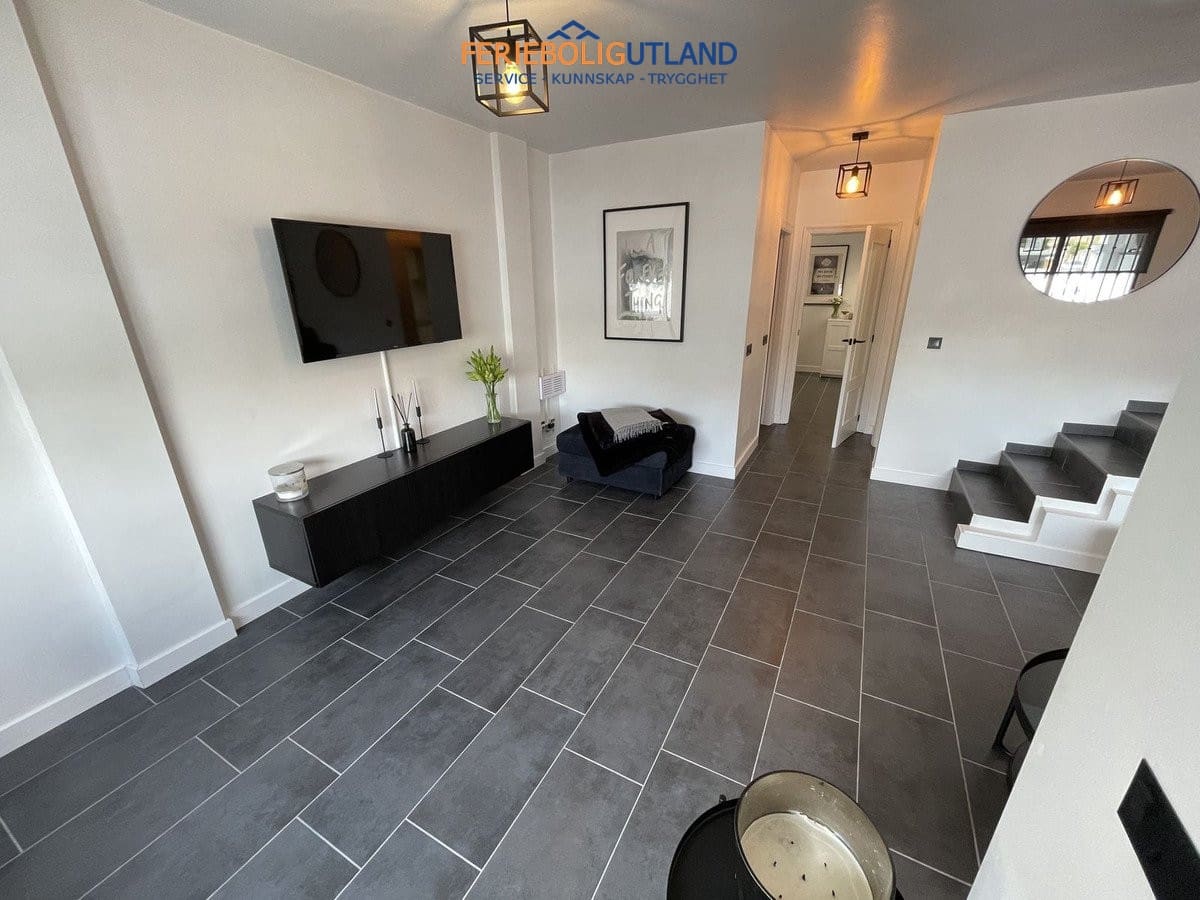 3 slaapkamer Huis te koop in La Florida met zwembad garage - € 234.900 (Ref: 10034517)