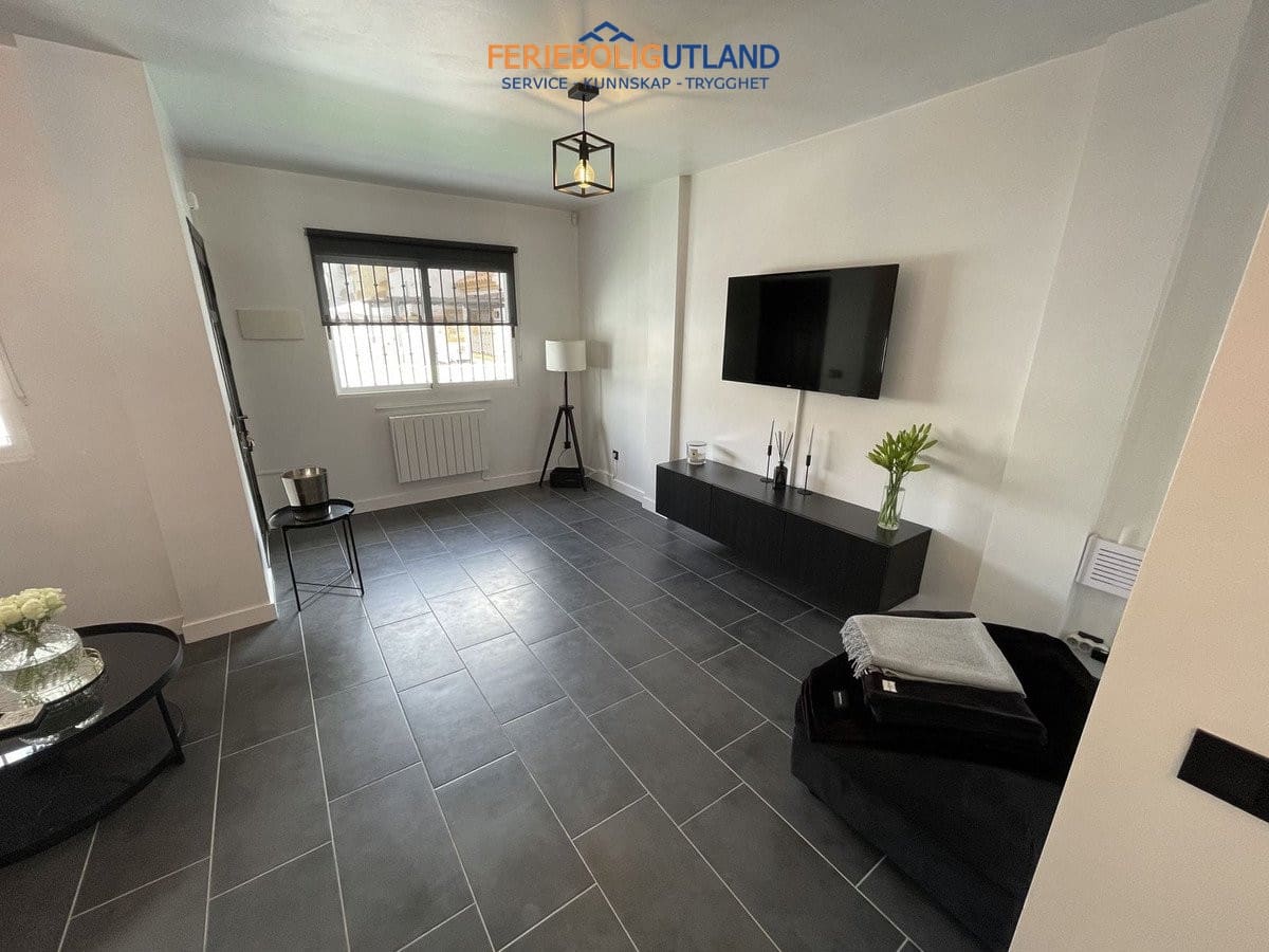3 slaapkamer Huis te koop in La Florida met zwembad garage - € 234.900 (Ref: 10034517)