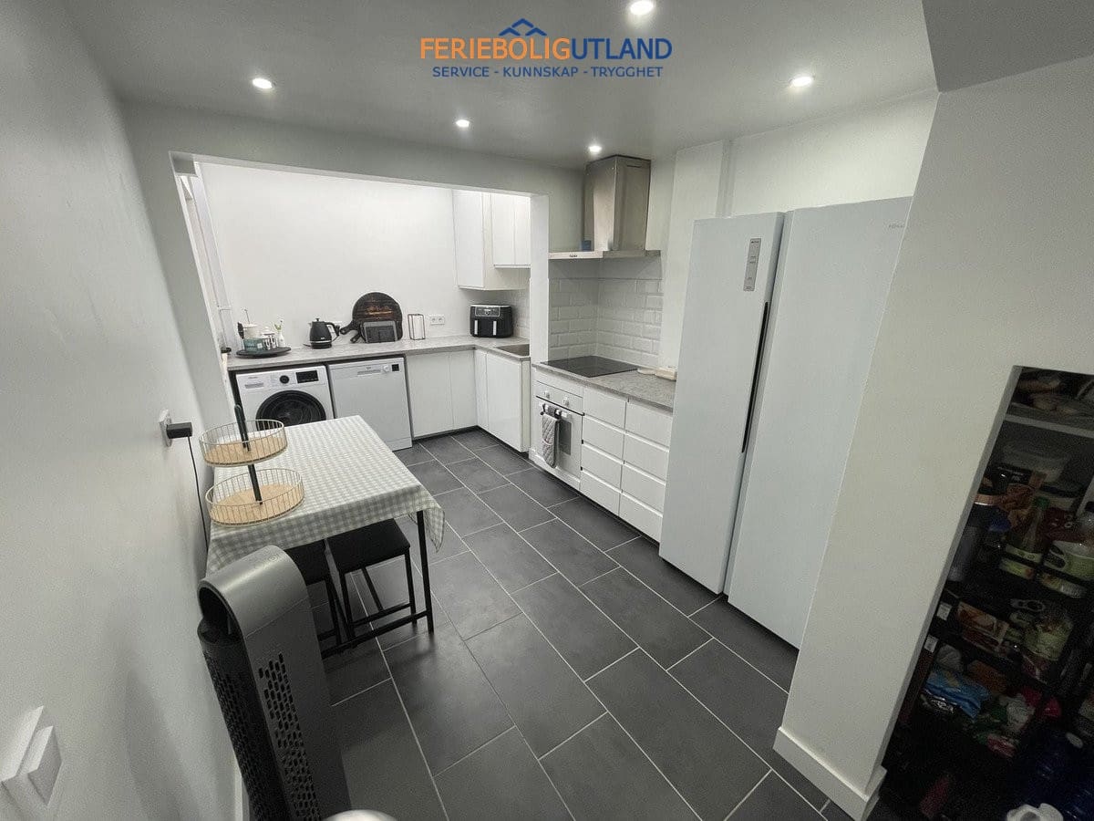 3 slaapkamer Huis te koop in La Florida met zwembad garage - € 234.900 (Ref: 10034517)