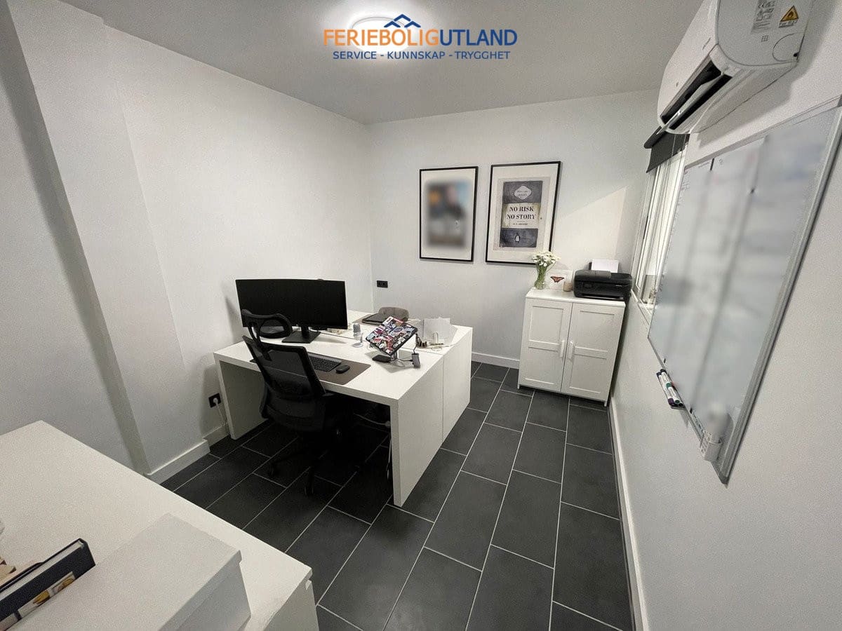 3 slaapkamer Huis te koop in La Florida met zwembad garage - € 234.900 (Ref: 10034517)