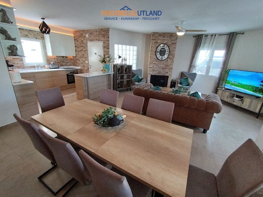 5 quarto Moradia para venda em Torrevieja com piscina garagem - 760 000 € (Ref: 10034518)