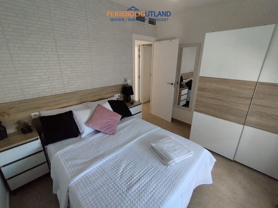 5 quarto Moradia para venda em Torrevieja com piscina garagem - 760 000 € (Ref: 10034518)