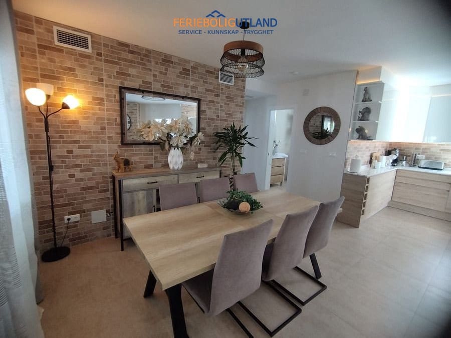 5 quarto Moradia para venda em Torrevieja com piscina garagem - 760 000 € (Ref: 10034518)