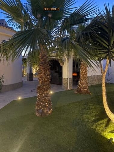 5 quarto Moradia para venda em Torrevieja com piscina garagem - 760 000 € (Ref: 10034518)