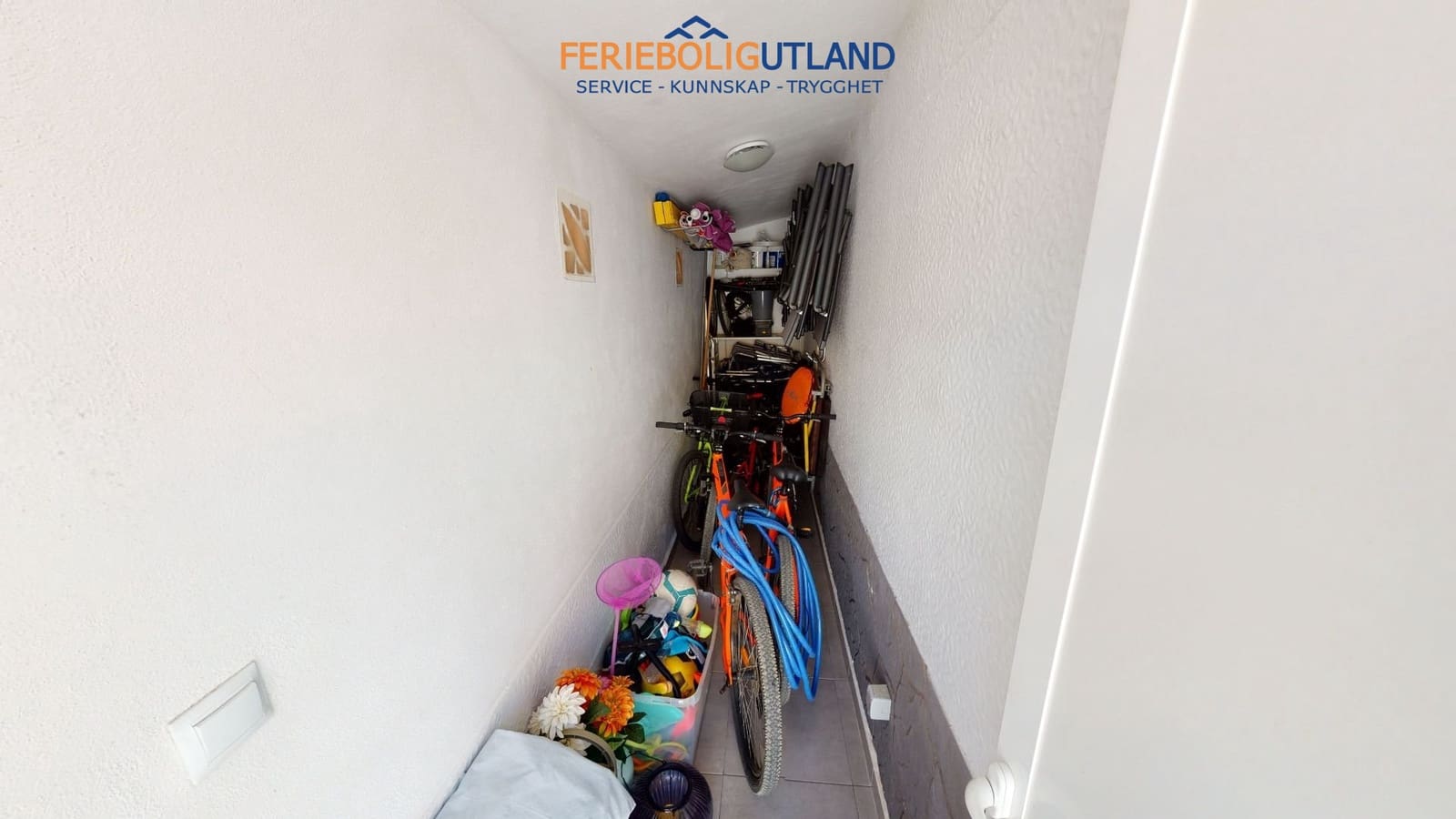 3 Zimmer Haus zu verkaufen in Playa Flamenca mit Pool - 219.000 € (Ref: 10039037)