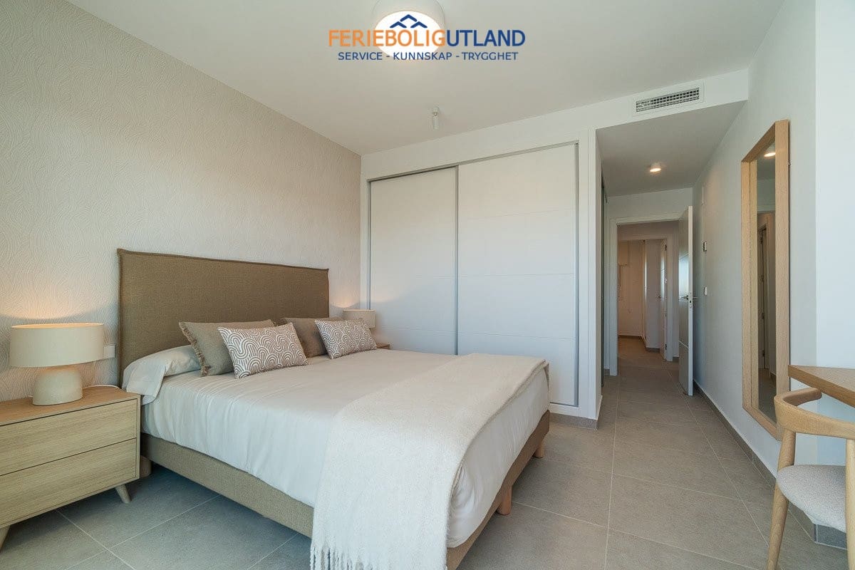 3 soverom Penthouse til salgs i Playa Flamenca med svømmebasseng garasje - € 625 000 (Ref: 10039318)