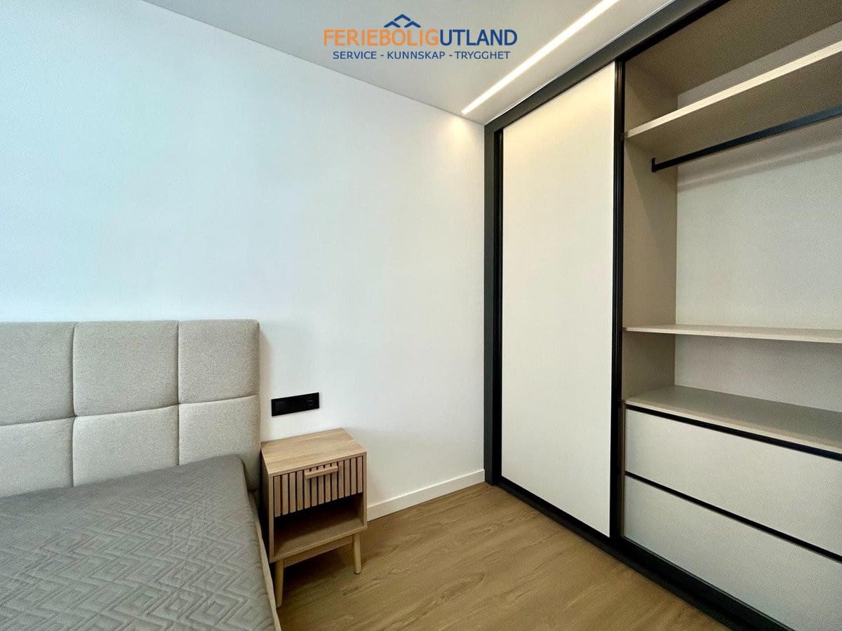 2 slaapkamer Appartement te koop in Punta Prima met zwembad - € 255.000 (Ref: 10041499)