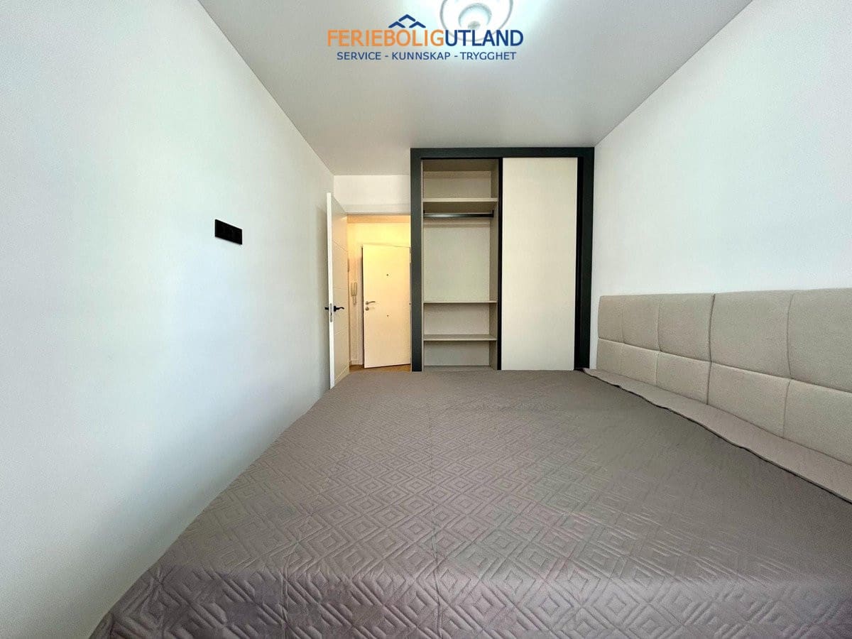 2 slaapkamer Appartement te koop in Punta Prima met zwembad - € 255.000 (Ref: 10041499)
