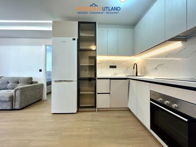 2 slaapkamer Appartement te koop in Punta Prima, Torrevieja met zwembad - € 255.000 (Ref: 10041499)