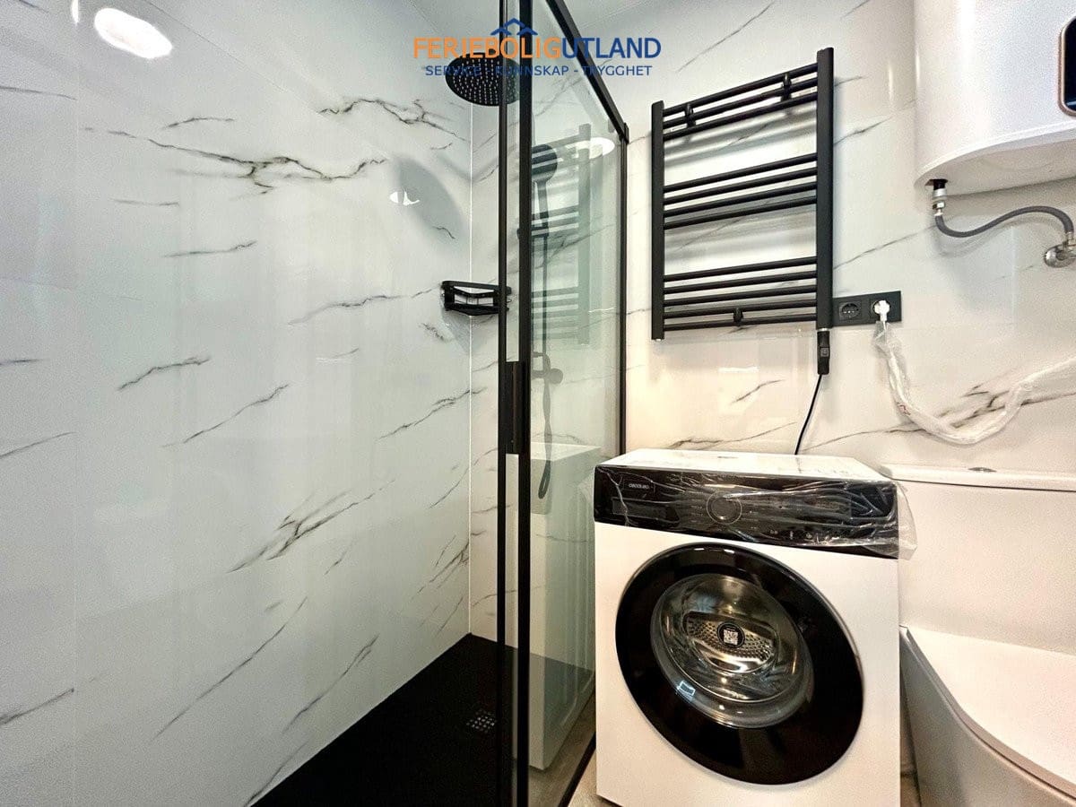 2 slaapkamer Appartement te koop in Punta Prima met zwembad - € 255.000 (Ref: 10041499)