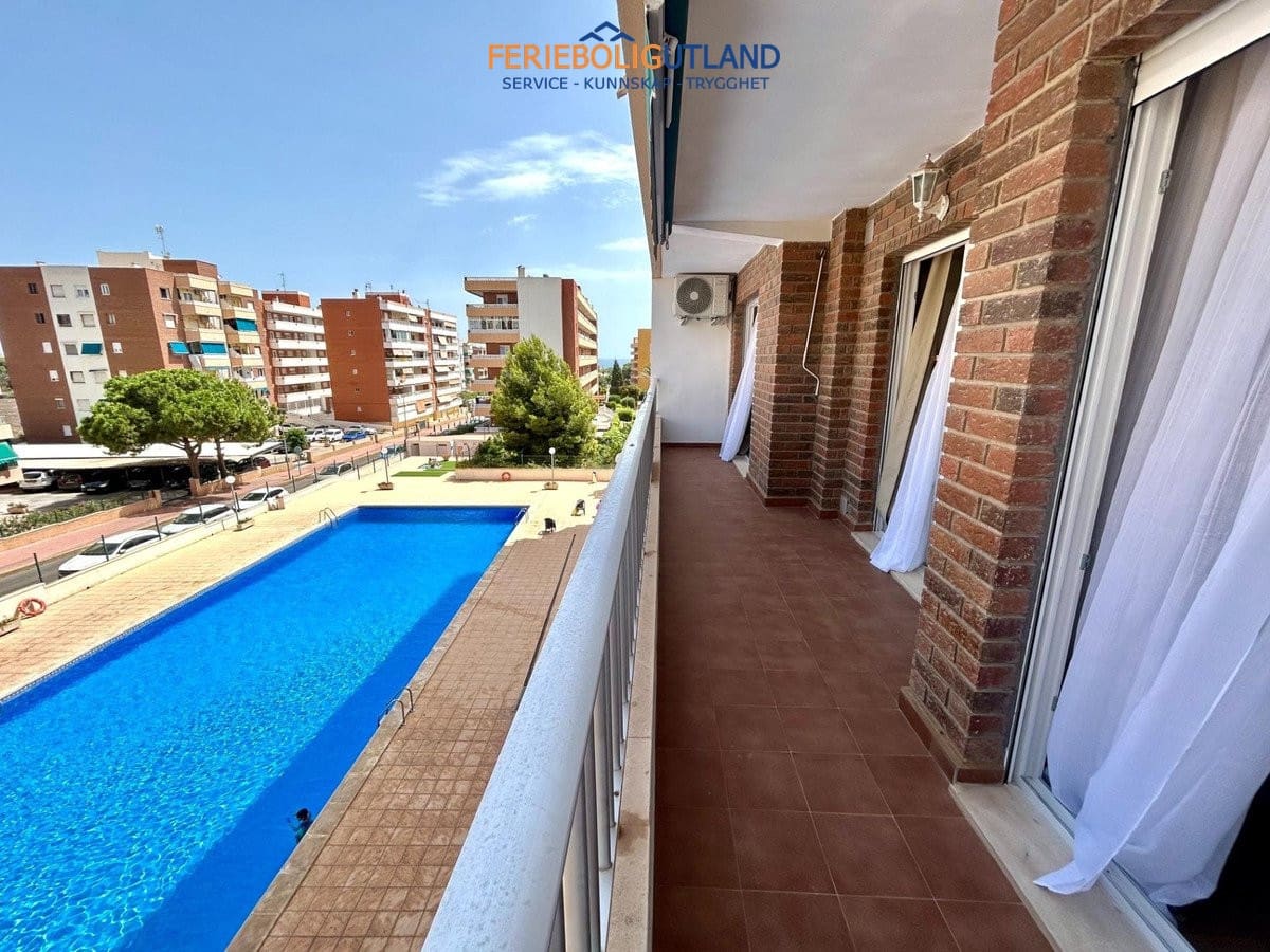 2 slaapkamer Appartement te koop in Punta Prima met zwembad - € 255.000 (Ref: 10041499)