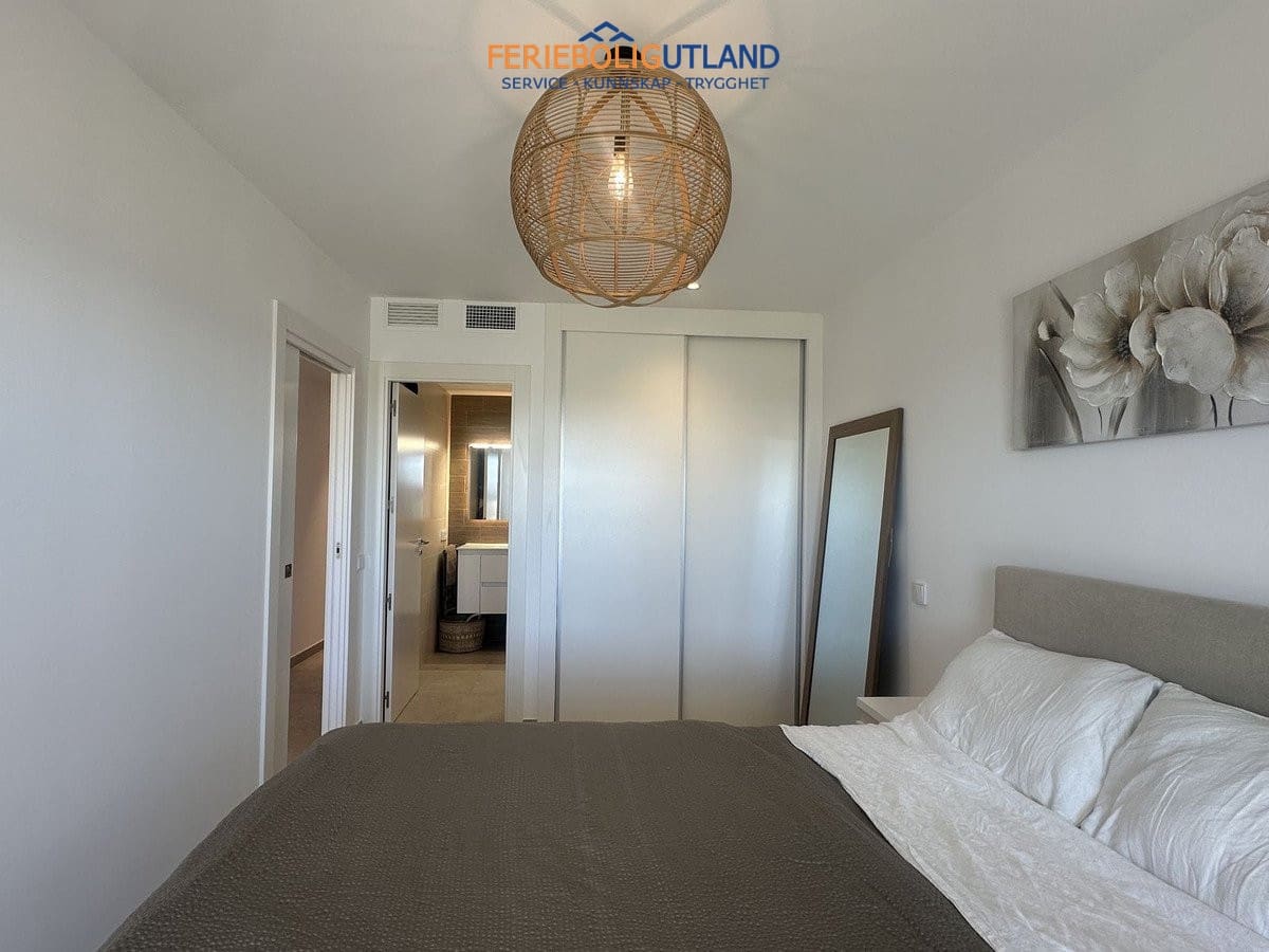 2 soverom Leilighet til salgs i Gran Alacant med svømmebasseng garasje - € 419 000 (Ref: 10041645)
