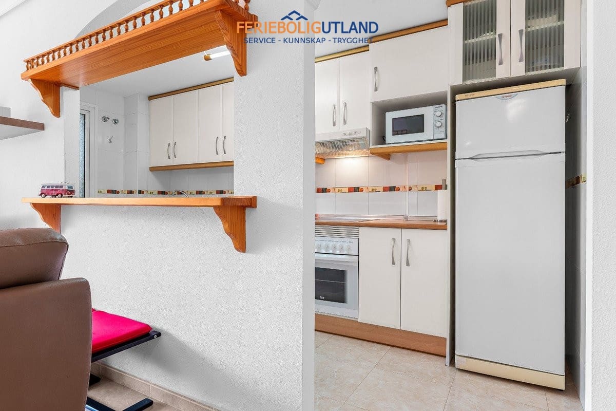 2 makuuhuone Huoneisto myytävänä paikassa Playa Flamenca mukana uima-altaan 
autotalli - 215 000 € (Ref: 10041646)