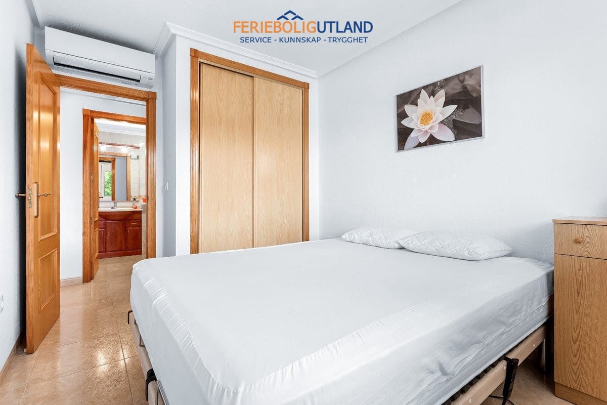 2 makuuhuone Huoneisto myytävänä paikassa Playa Flamenca mukana uima-altaan 
autotalli - 215 000 € (Ref: 10041646)
